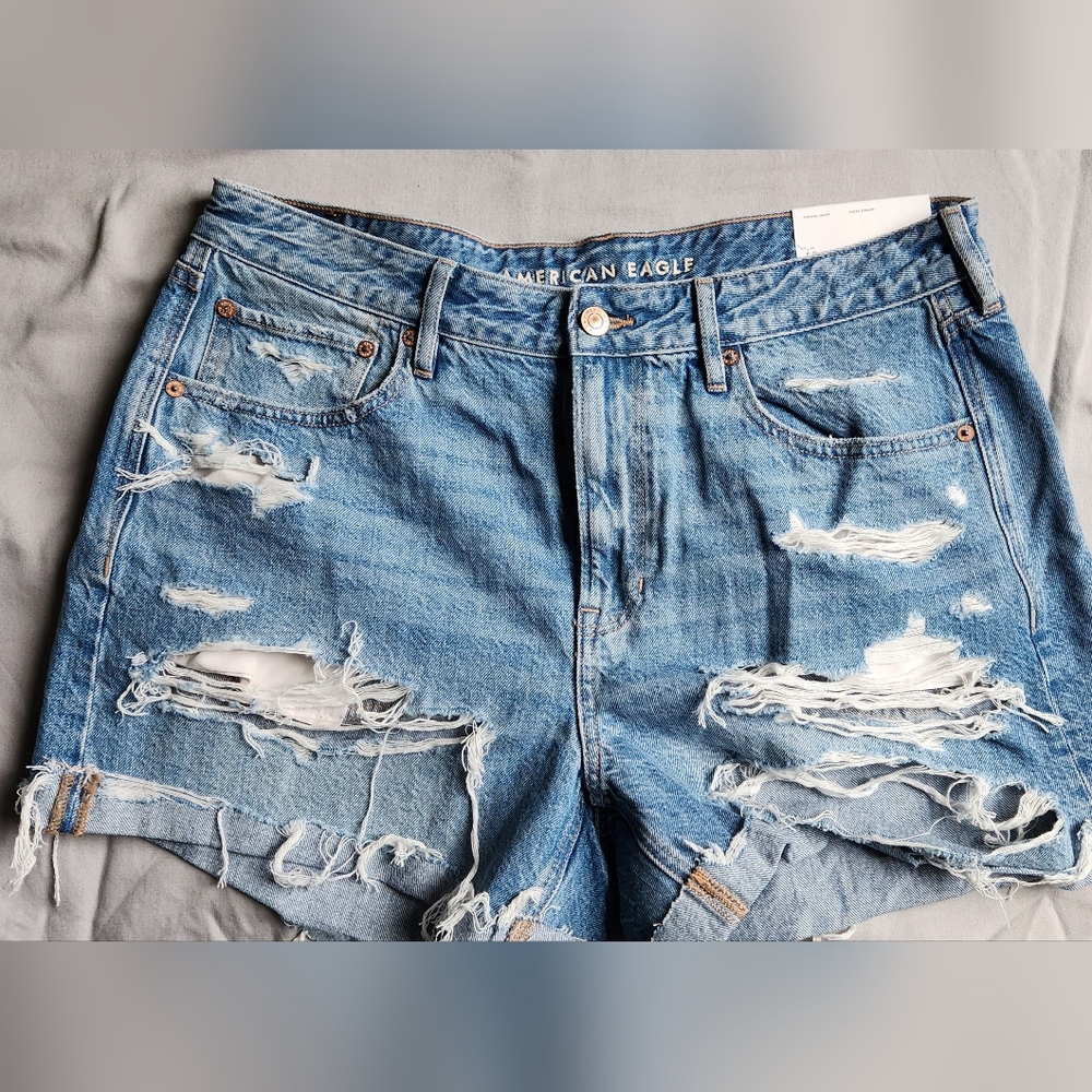 American Eagle Tomgirl Shorts